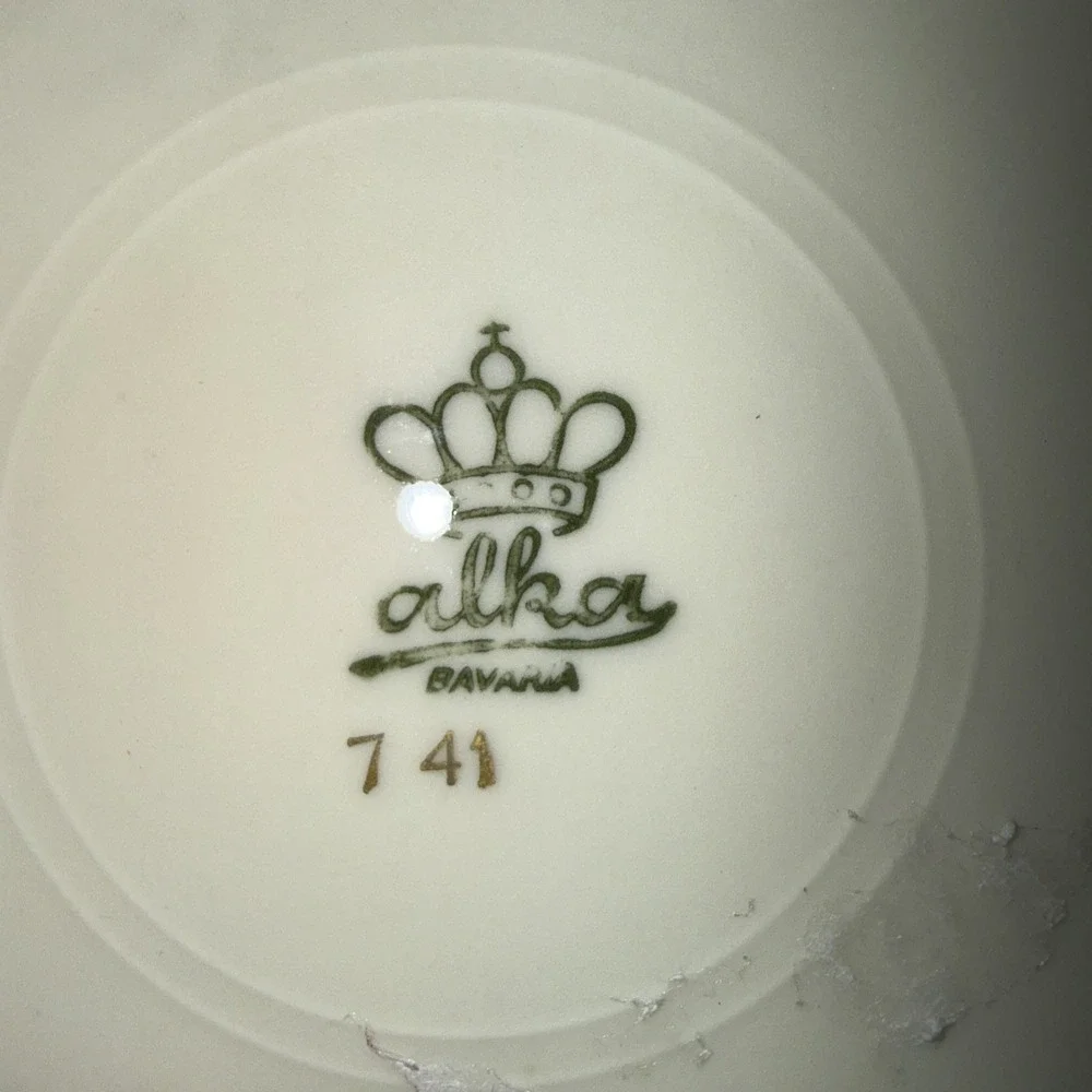 Alka Bavaria Gold Gilt Leaf & Cobalt Blue 7 7/8 Inch Plate Circa 1938-1958